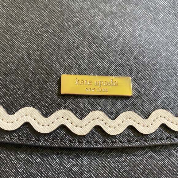 Kate Spade Laurel Way Greer Handbag Purse in Black & White - Picture 4 of 5